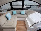 Fairline Targa 48 Open Helm Seating